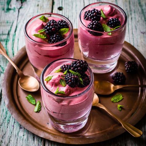 Blackberry Mousse, Ww Food, Ww Recipe, Blackberry Recipes, Baking Stuff, Weight Watchers Recipes Desserts, 2024 Recipes, Ww Desserts, Delectable Desserts