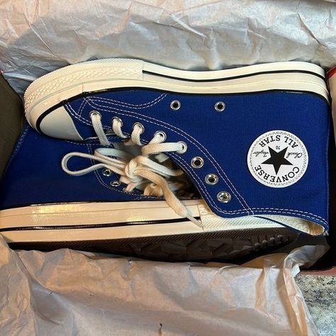 Gracie Blue Converse, Dark Blue Platform Converse, Gracie Converse, Gracie Abrams Blue Converse, Rush Blue Converse, Gracie Abrams Converse, Converse Chuck 70 Blue, Navy Chuck 70, Blue Converse Aesthetic