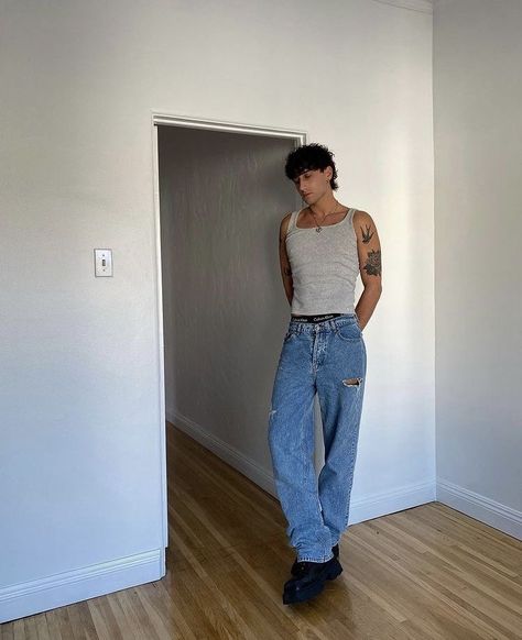 Non Binary Outfits, Gay Outfits, Handsome Male Models, Guys Fits, Man Outfit, Mens Casual Outfits Summer, Queer Fashion, Street Style Outfits Men, Picture Outfits