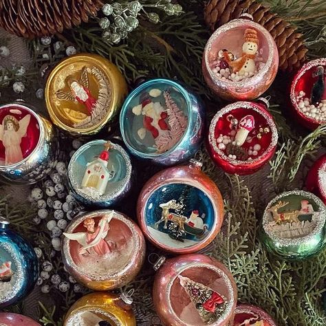 Sharon on Instagram: "Dioramas are some of my favourite Christmas ornaments. This is my entire collection, so far. #vintagechristmasdecor #vintagechristmas #vintagechristmasornaments #vintagedioramaornaments #dioramaornaments #festivefridayvintage #mercuryglassornaments #fleamarketfinds #fleamarketdecor #fleamarketdecormagazine #countrysamplermagazine #sharonsvintagestyle #cottagestyle #cottagechristmas #hohohoitsavintagechristmas" Diorama Ornaments Diy, Diorama Christmas Ornaments, Diorama Ornaments, Country Sampler Magazine, Christmas Diorama, Flea Market Decorating, Mercury Glass Ornaments, Cottage Christmas, Shiny Brite