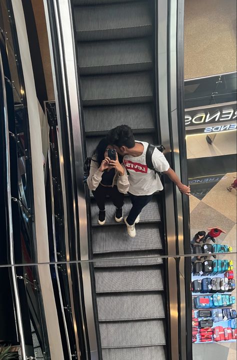 #fashion #coupleportrait #aesthetic #mirrorselfies #escalator #poses #wallpaper #tiktok #casualoutfit #bffgoals #besties Couple On Escalator, Couple Poses In Mall, Mall Couple Pictures, Couple Mall Photo Ideas, Couples Dp, He Cheated, Couple Inspo, Couples Pictures, Couple Pose