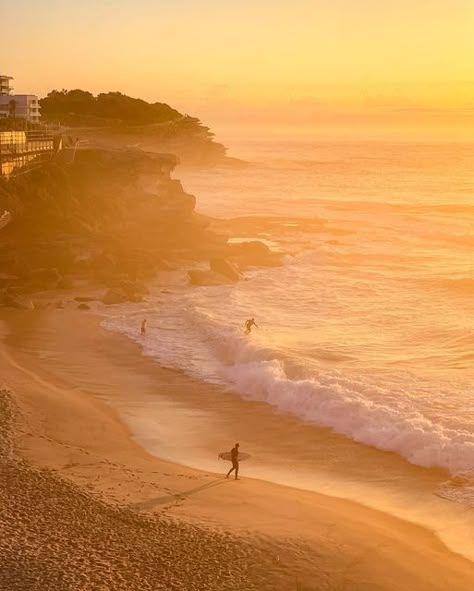 Surf Aesthetic, Golden Coast, Volcanic Eruption, Into The Wild, Summer Feeling, Tonga, Summer Dream, Pretty Places, Australia Travel