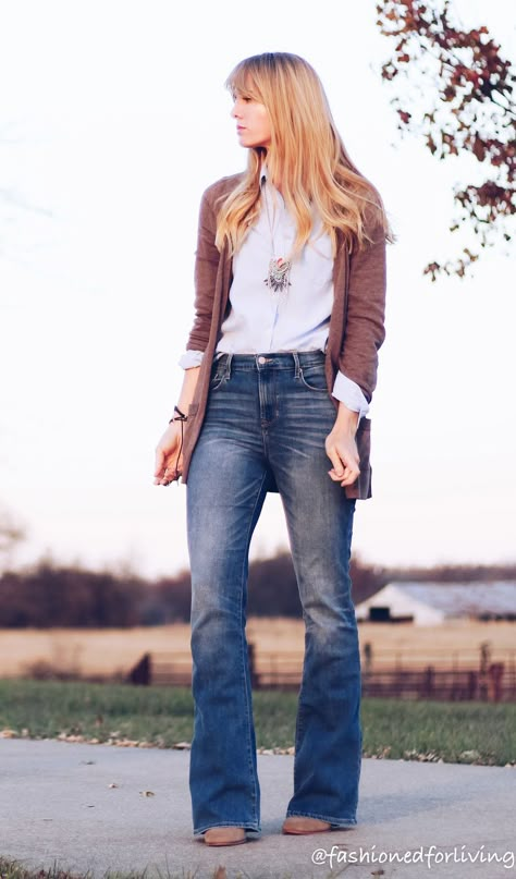 Trousers Jeans Outfit, Flare Jeans And Boots Outfit Country, High Waist Bootcut Jeans Outfit, Fall Blue Jeans Outfit, Winter Bootcut Jeans Outfit, Bootcut Jeans Outfit Western, Dressy Bootcut Jeans Outfit, Chic Denim Flare Jeans With Buttons, Trendy Fall Flare Jeans With Button Closure