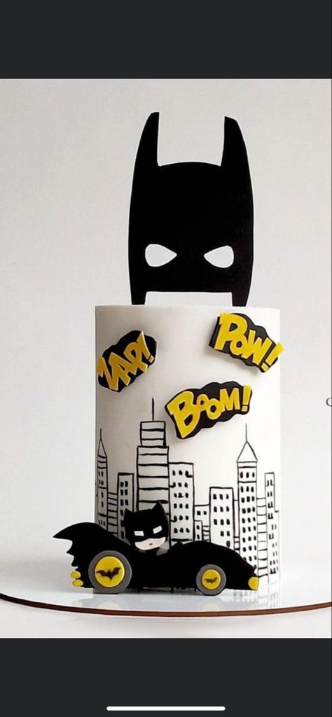 Superhero Cake Toppers, Batman Birthday Cakes, Spiderman Birthday Cake, Superhero Birthday Cake, Batman Cake, Batman Birthday Party, Batman Kids, Batman Party, Superhero Cake