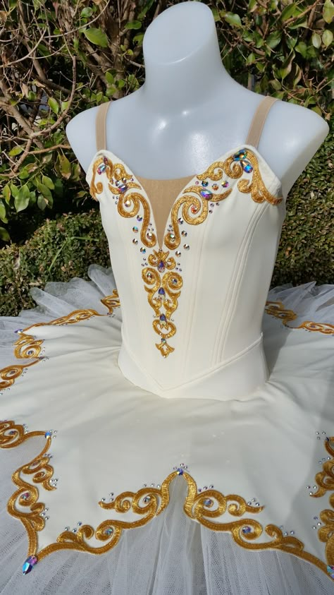 Classical Cream & Gold Classical Ballet Tutu Koz I Love Tutus https://www.facebook.com/KozILoveTutus/ White Ballet Costume, Historical Ballet Costumes, Odalisque Ballet Costume, Dance Costumes Ballet, Ballet Stretches, Ballet Costumes Tutus, Ballet Designs, Dance Awards, Dance Tutus