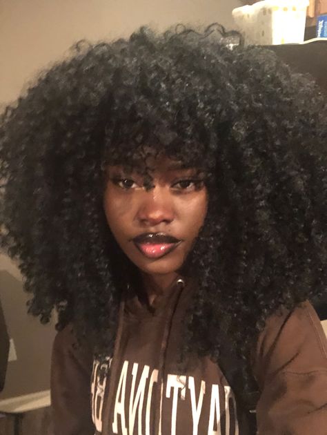 Afro Face Claim, Female Afro Hairstyles, White Afro Hair Black Women, Black Hair Ideas African Americans, Long Puffy Hair, Afro Bob Hairstyles, Blasian Hair, Dark Skin Hairstyles, Fro Hairstyles