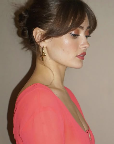 Protruding Eye Makeup, Protruding Eyes, Ella Purnell, Magnolia Parks, Celebrity Makeup, Portrait Inspiration, Celebrity Dresses, Celebrity Photos, Hair Goals