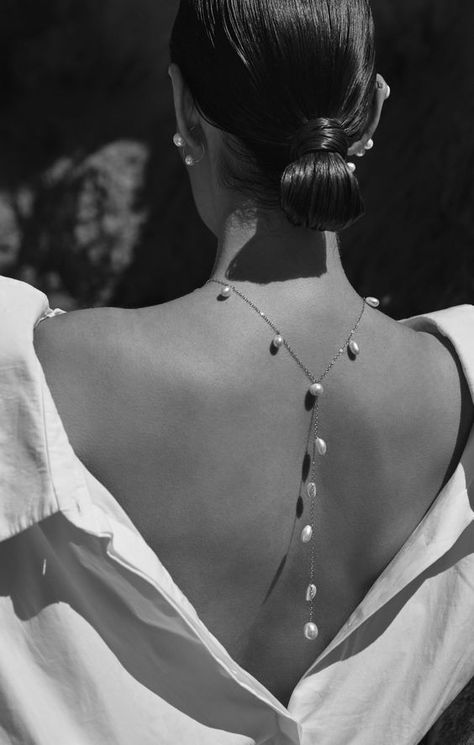 Nicole Trunfio, Foto Art, Jewelry Photography, Jewelry Inspo, A Rock, Fashion Details, Wabi Sabi, Flower Crown, Wedding Gown