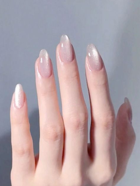 Nail Idea Glitter, Elegant Color Nails, Nails With Embellishments, Cute Elegant Nail Ideas, Wedding Nails For Bride Cat Eye, Japanese Press On Nails, Elegant Cat Eye Nails, White Nails Ideas 2024, Japanese Cat Eye Nails