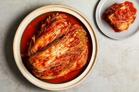 Kimchi Food, Improve Immunity, Yoon Park, Chinese Kool, Fermented Kimchi, Sour Foods, Kimchi Recipe, Candida Diet, Probiotic Foods