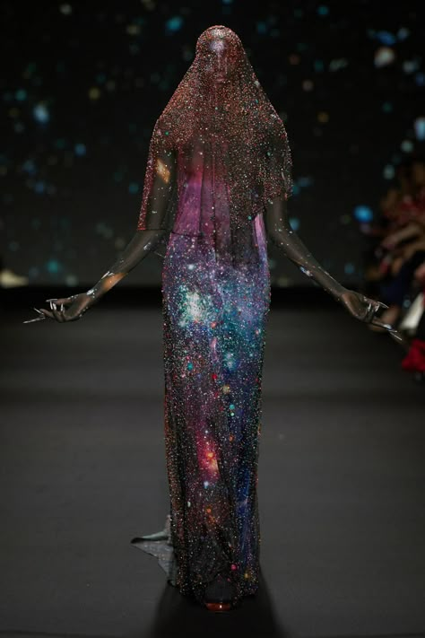 Robert Wun Fall 2024 Couture Fashion Show | Vogue Robert Wun, Galaxy Dress, Runway Fashion Couture, Collection Couture, Doutzen Kroes, Gisele Bündchen, Taylor Hill, Mode Inspo, Couture Collection