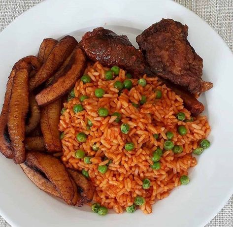 Jollof rice, plantain and meat Rice And Plantains, Jollof Rice And Chicken, Naija Food, Rice And Chicken, Jollof Rice, Chicken Shawarma, Fried Rice, Rice, Meat