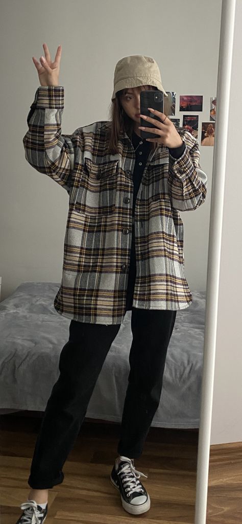 Outfit With Bucket Hat, 90s Outfits, Grunge Outfit, 90s Outfit, 90s Grunge, Dress Ideas, Womens Plaid, Sweater Weather, Fancy Dress