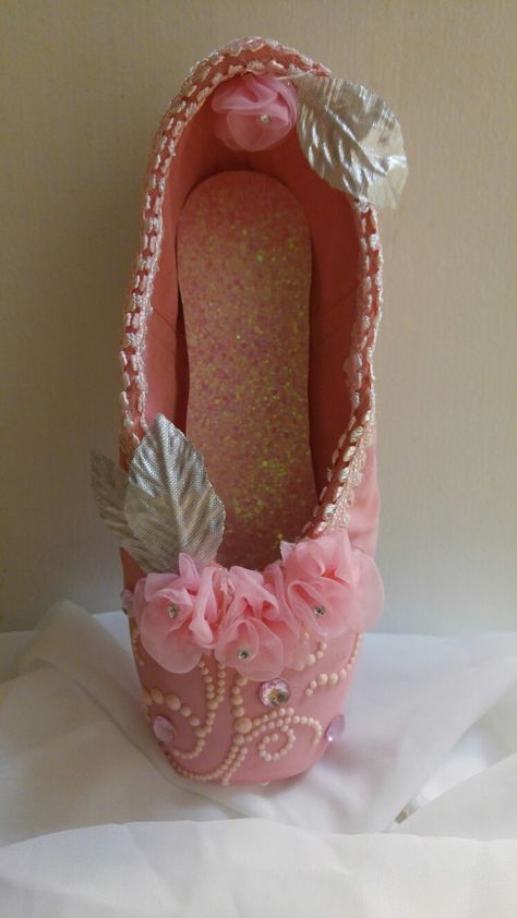 Pointe Shoes Painting, Point Shoe, Ballet Crafts, Shoe Painting, Ballet Pointe, Ballet Pointe Shoes, Pointe Shoe, Ballet Shoe, Shoe Ideas