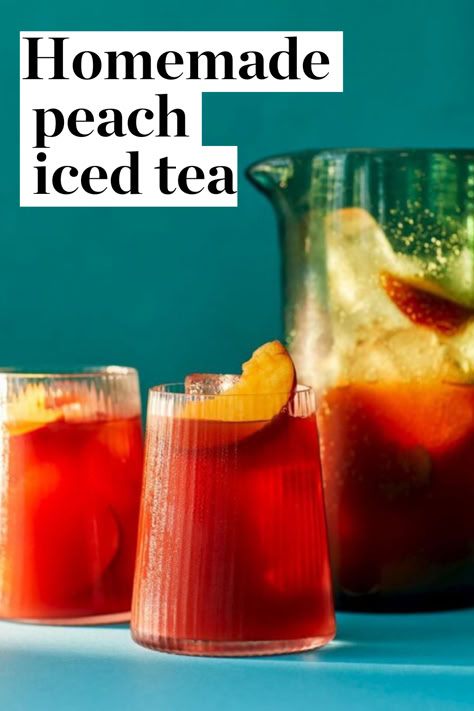 Peach iced tea is a classic of summer holidays in the Mediterranean, and here we’ve given it a serious upgrade with our homemade version! We think when you’ll try it you’ll agree that homemade iced tea is far better than the shop-bought stuff, especially if you use top-quality tea bags or, even better, loose leaf tea. Non-alcoholic drinks deserve the best too! Homemade Peach Iced Tea, Homemade Ice Tea, Peach Tea Recipe, Flourless Baking, Summer Fruit Recipes, Homemade Iced Tea, Iced Tea Drinks, Peach Iced Tea, Spicy Cocktail