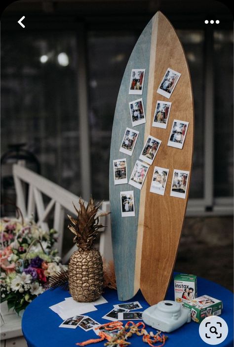 Beach Wedding Decor Table, Surfing Wedding Theme, Surf Wedding Cake, Surfer Birthday Party Decorations, Surfboard Guest Book, California Wedding Decor, Surfboard Wedding Decor, Surf Themed Wedding, Surf Wedding Ideas