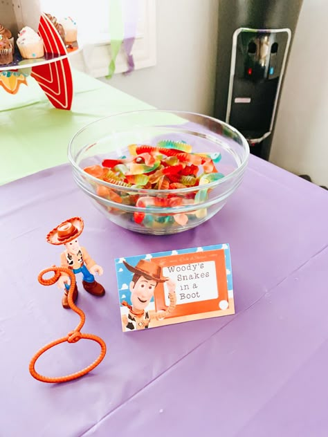 Toy Story Menu Ideas, Toy Story Food Table, Toy Story Drink Ideas, Toy Story Party Foods, Buzz Lightyear Birthday Party Food, Toy Story Inspired Food, Toy Story Fruit Ideas, Toy Story Appetizers, Toy Story Birthday Snacks