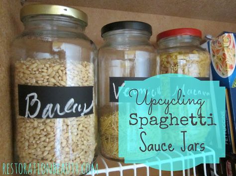 Upcycled Spaghetti Sauce Jars Upcycle Glass Jars, Diy Jars, Jars Crafts, Memory Jars, Kitchen Organization Ideas, Homemade Stuff, Room Freshener, Empty Jar, Diy Jar Crafts