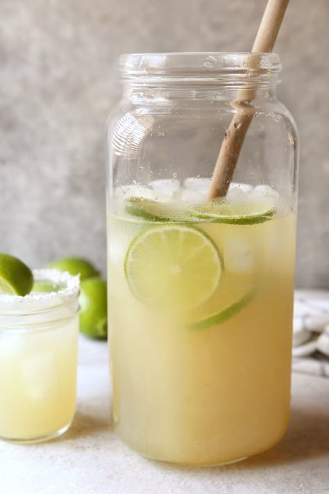 Margaritas for a crowd couldn’t be easier! >> Jump to the recipe You know what your summer is missing? A night with friends filled with fun, laughter, and a big pitcher of margaritas. And I am 100% here for you with the easiest big batch margarita recipe. It all starts with a can of frozen limeade … Margaritas For A Crowd, Pitcher Margarita Recipe, Pitcher Cocktails, Frozen Limeade, Margarita Recipe, Margarita Recipes, Ginger Ale, Summer Cocktails, Party Drinks