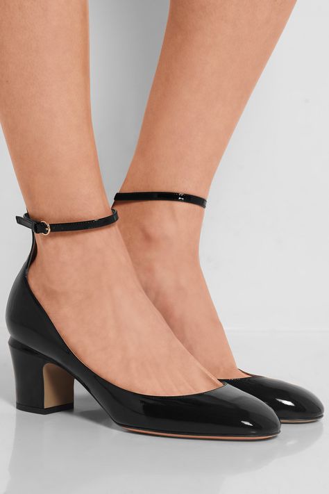 Valentino Tango, Cross Shoulder Bags, Valentino Black, Kitten Heel Pumps, Valentino Shoes, Ankle Strap Pumps, Fashion Heels, Patent Leather Pumps, Black High Heels