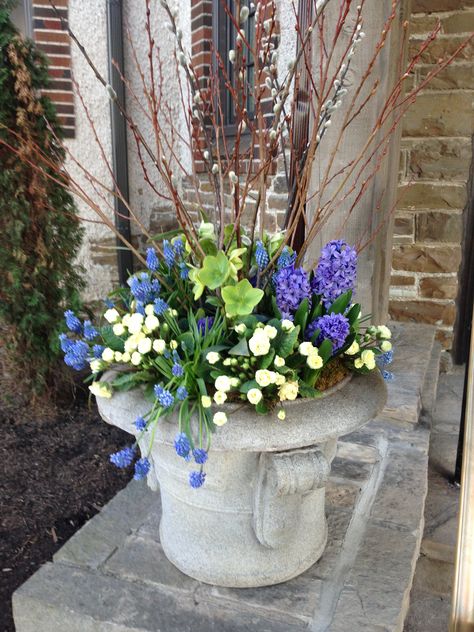 Spring Urns, Spring Planters, Spring Outdoor Decor, Front Yard Landscaping Diy, Front Door Planters, Spring Porch Decor, Spring Planter, Winter Planter, Garden Flower Beds