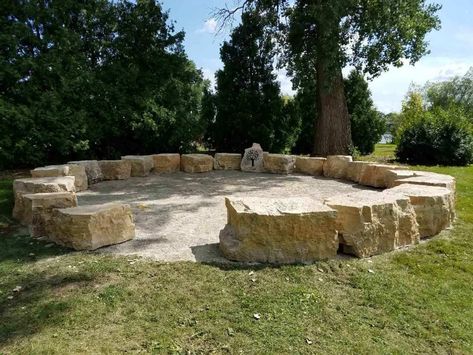 Customize your bench design with unique, Outcropping Character Boulders.  Border your patio, add built in seating or define your outdoor space with this feature element.  We recommend using Eden or Valders material for seating surfaces. Rock Bench, Stone Seating, Bench Design, Landscape Stone, Backyard Fireplace, Outdoor Stone, Stone Bench, Built In Seating, Outdoor Landscape