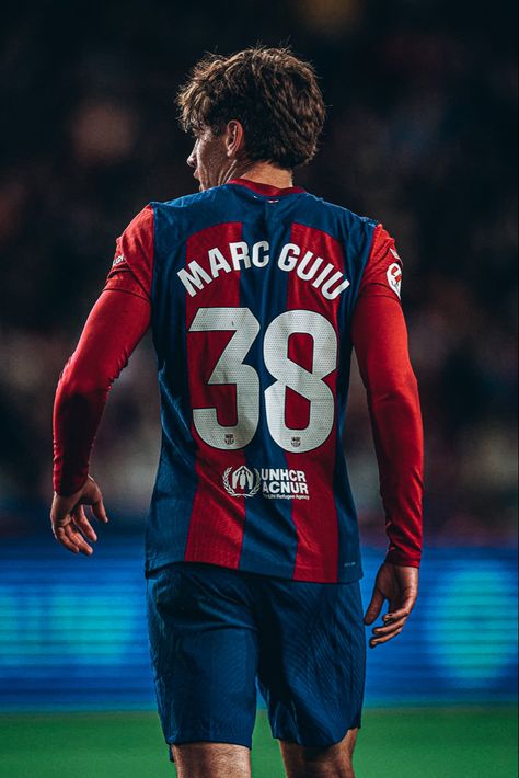 Marc Guiu, Club Chelsea, Cute Football Players, Barcelona Players, Barcelona Soccer, Chelsea Football Club, Chelsea Football, Best Club, Soccer Boys