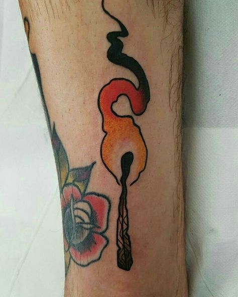 Traditional Match Tattoo, Lit Match Tattoo, Chris Tattoo, Match Tattoo, Draw Tattoo, Candle Tattoo, Tattoo Old School, Light Tattoo, Flame Tattoos