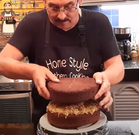 Southern dad shares his “hack” to make German Chocolate Cake mix taste like it’s homemade Chicolate Cake, German Chocolate Icing, Easy German Chocolate Cake, German Chocolate Cake Frosting, Homemade German Chocolate Cake, Chocolate Box Cake, German Chocolate Cake Recipe, Chocolate Cake From Scratch, German Chocolate Cake Mix