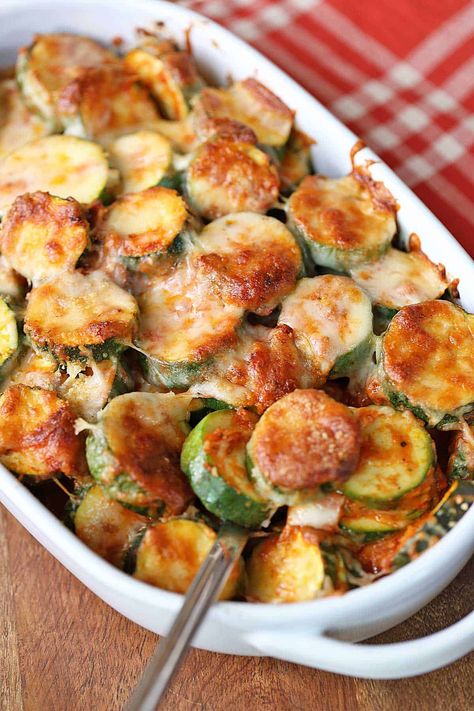 Cheesy Zucchini Casserole, Zucchini Casserole Recipes, Healthy Casserole Recipes, Zucchini Casserole, Cheesy Zucchini, Healthy Casseroles, Healthy Food Blogs, Delicious Pizza, Idee Pasto Sano