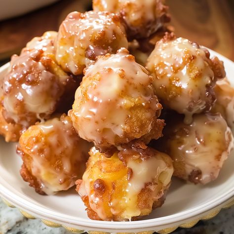 You guys, I have such an amazing fall treat to share with you today - these Apple Fritter Bites are legitimately life-changing. We're talking light-as-air, doughnut-like fritters that are loaded with real apple flavor and Apple Fritter Bites, Grandma Recipes, Apple Fritter, Fritter Recipes, Apple Fritters, Apple Desserts, Baked Apples, Best Recipe, Beignets