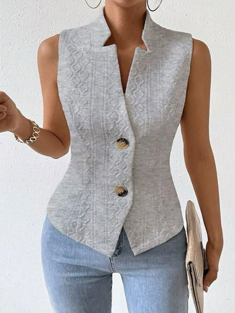 Plus Size French Style, Plain Vest, Modest Casual Outfits, Plus Size Blazer, Girls Vest, Stylish Work Attire, Trendy Fashion Tops, Casual Vest, Work Attire