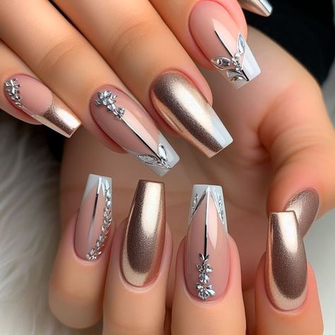 Birthday Nail Designs, Nail Trend, Fancy Nails Designs, Stylish Nails Designs, Cute Acrylic Nail Designs, Pretty Nail Art, Trendy Nail Design, Nail Art Rhinestones, Nail Art Ideas