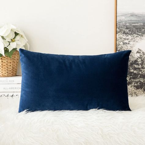 MIULEE Velvet Soft Decorative Square Throw Pillow Case Cushion Covers Pillowcases for Livingroom Sofa Bedroom with Invisible Zipper 30cm x 50cm 12x20 Inch 1 Piece Navy Blue: Amazon.co.uk: Kitchen & Home Old Beds, Rectangular Pillow Cover, Throw Pillow Styling, Garden Pillows, Patio Sofa, Velvet Pillow Covers, Velvet Throw Pillows, Decorative Throw Pillow Covers, Sofa Bedroom