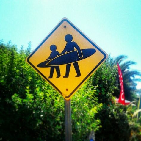 surfer xing Surfers Paradise Sign, Surf Sign, Surfer Baby, Sea Dream, Sand Surfing, Sup Surf, Surfboard Design, Surf Design, Summer Surf