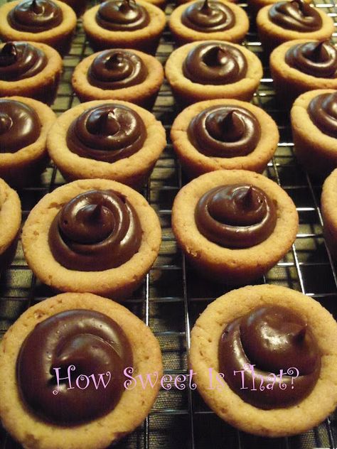 Fudge Puddles Recipe, Fudge Puddle Cookies, Fudge Puddles, Cookie Cups Recipe, Cake Cups, Best Sandwich Recipes, Muffin Cup, Mini Bites, Dessert Bites