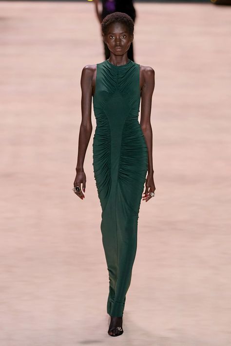 Saint Laurent Fall 2022 Ready-to-Wear Collection | Vogue Saint Laurent Fall 2022, All Green Outfit, Dark Green Dress, Spring Fashion Trends, Fall 2022, Corsets, Couture Fashion, Isabel Marant, Autumn Winter Fashion