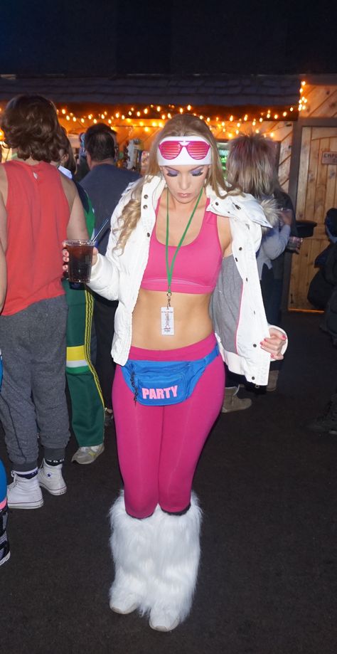 80's ski party #hotdogskibunny Ski Mixer Theme, Snow Themed Party Outfit College, 80s Ski Costume, Ski Costume Party, 80s Ski Party Outfit, 80 Ski Outfit, 80s Snow Outfit, Apres Ski 80s, Ski Lodge Frat Party Outfit