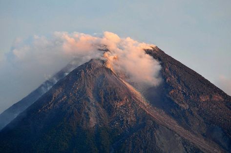 Mount Merapi Indonesia Mount Merapi, Cool Landscapes, Mount Rainier, Volcano, Indonesia, Natural Landmarks, Photography, Travel, Nature