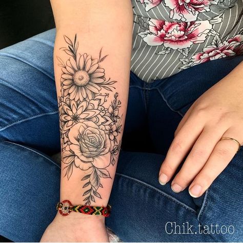 Lower Forearm Tattoo Woman Unique, State Tattoos For Women, Delicate Sleeve Tattoo For Women, Beautiful Flower Tattoos, Tattoo Fails, Delicate Tattoo, Diy Tattoo, Tattoo Me, Sleeve Ideas