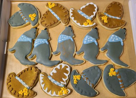 Coyote Cookies Decorated, Sugar Cookies Decorated, Sugar Cookies, Cowboy Hats, Cookie Decorating, Baking