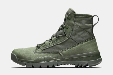 NIke SFB Field 6" | GearMoose Nike Sfb Boots, Running Stride, Tough Style, Nike Sfb, Everyday Sneakers, Shoe Wardrobe, Karl Urban, Aesthetic Grunge Outfit, First Responders