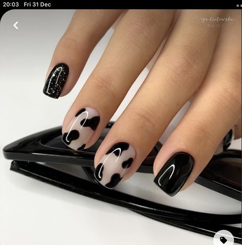 Cow Nail Art Designs, Neutral Cow Print Nails, Cow Print Accent Nails, Easy Cow Print Nails, Nails Cow Design, Cow Gel Nails, Cow Nails Designs, Cute Cow Nails, Cowprint Nail Design