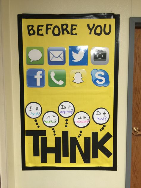 High School Notice Board Ideas, Notice Board Ideas For School, Ict Board Ideas, Media Classroom Ideas, Social Media Classroom Theme, Social Media Themed Classroom, Bulletin Board Ideas For After School Program, Safeguarding Display Board, Social Media Bulletin Board