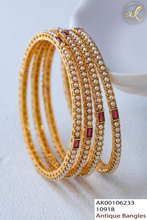 Plain Bangles Gold, Simple Gold Bangles For Daily Use, Pearl Bangles Indian Gold, Bangles Indian Gold, Diamond Bangles Indian, Emerald Bangles, Pearl Bangles Gold, Simple Gold Bangle, Antique Bangles