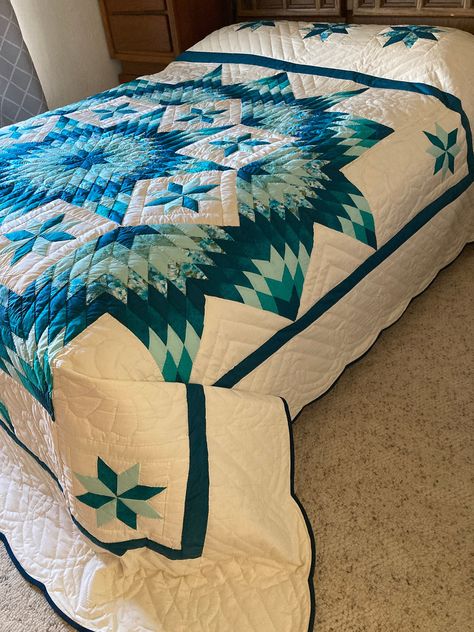 "Please look at the pictures and read the description carefully before you buy. New homemade Teal Stars, King/Queen size quilt was made with care in the United States using high-quality cotton fabric. This quilt is brand new and will add a cozy touch to your décor. A Big star in the center of the quilt outlined with quarter star blocks. This beautiful pattern is shown on a queen size bed. Colors are teals on off-white. 3 Stars are centered across your pillows with straight borders. It is not tuc Teal Quilts Ideas Color Combos, Teal Room, Bed Colors, Teal Rooms, Teal Quilt, Country Quilt, Amish Quilt, Bargello Patterns, Two Color Quilts