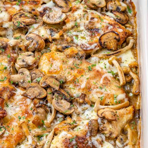 Baked Mushroom Chicken Baked Mushroom Chicken, Cfc Recipes, Cinnamon Toast Crunch Cereal, Chicken Mushrooms, Baked Mushrooms, Chicken Mushroom Recipes, Crunch Cereal, Cinnamon Toast Crunch, Clean Food Crush