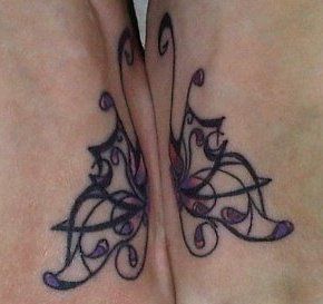 cool tattoo for best friends. When put together makes one butterfly but separately they're each their own Hot Girly Tattoos, Sexuality Tattoo, Tattoo For Best Friends, Hazbin Oc, Twin Tattoos, Belly Tattoos, Emoji Drawings, Feminist Jewelry, Cool Tattoo