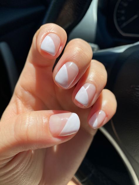 White Diagonal Nail, Diagonal Nails Design, French Nails Diagonal, Diagonal Nail Art, Triangle French Manicure, Diagnol French Tip, Half White Nails, Asymmetrical French Nails, Slanted French Tip Nails