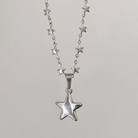 Star Necklaces, Pretty Mess, Mom Dr, Star Pendant Necklace, Dope Jewelry, Punk Jewelry, Mens Jewelry Necklace, Funky Jewelry, Vintage Diy